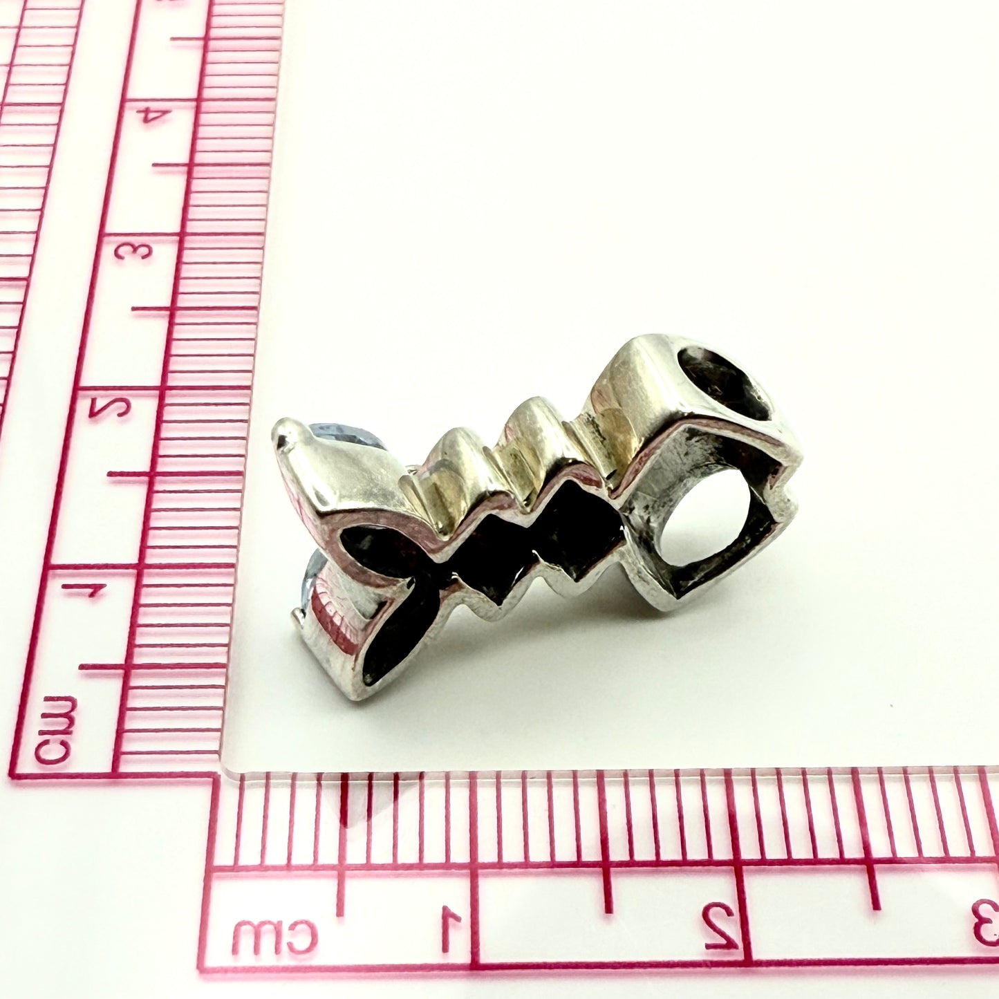925 Sterling Silver Semi-precious Fishbone Pendant