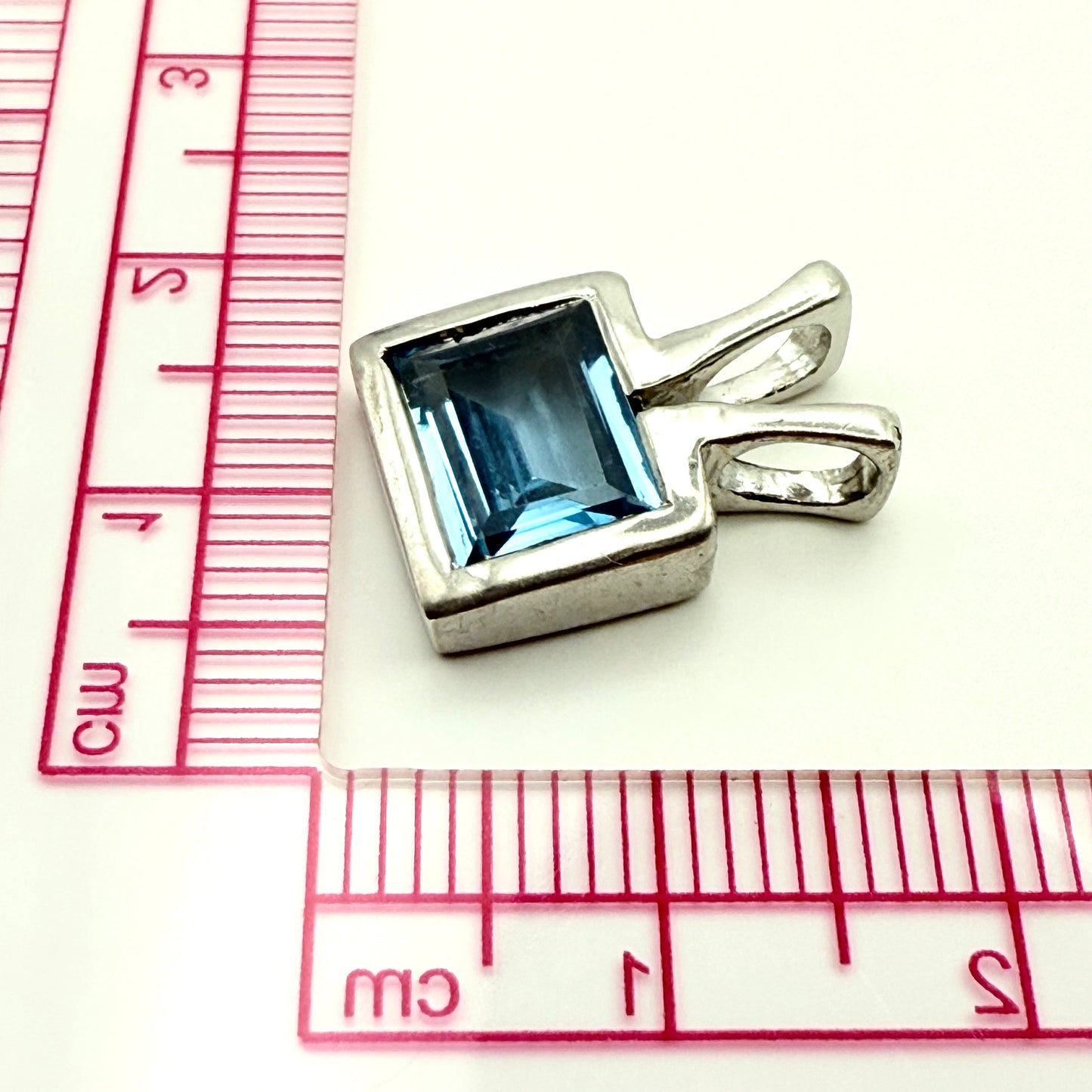 925 Sterling Silver Topaz-hued Square Pendant
