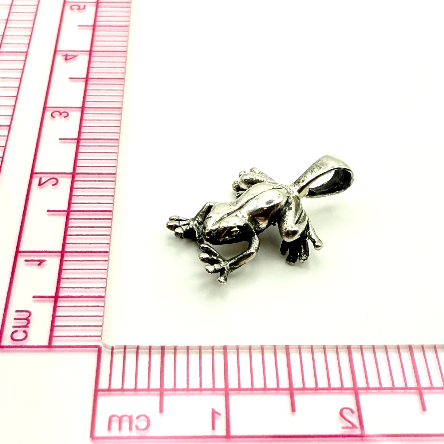 925 Sterling Silver Frog Pendant