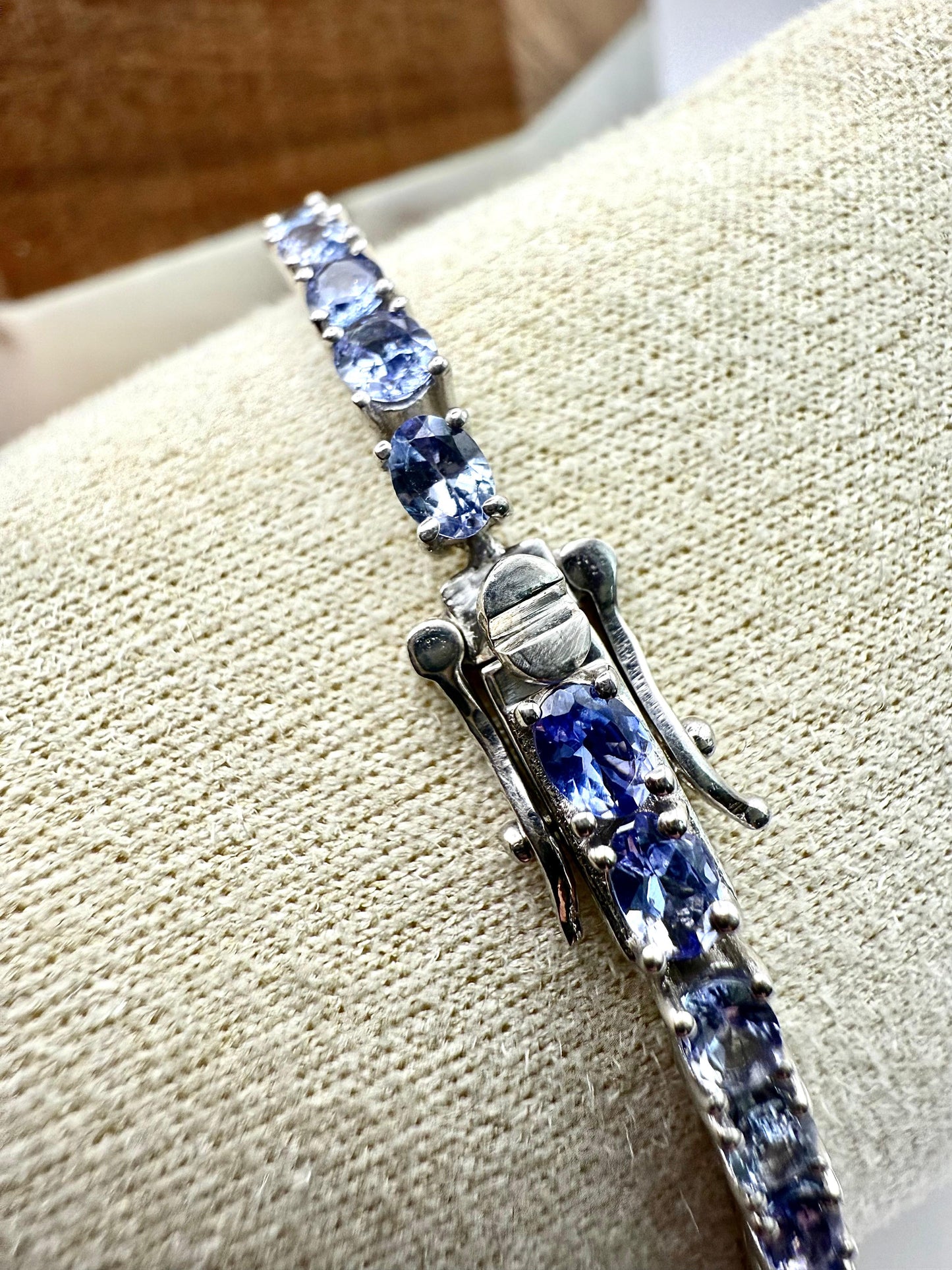 Tanzanite (A) Tennis Bracelet Sterling Silver 925