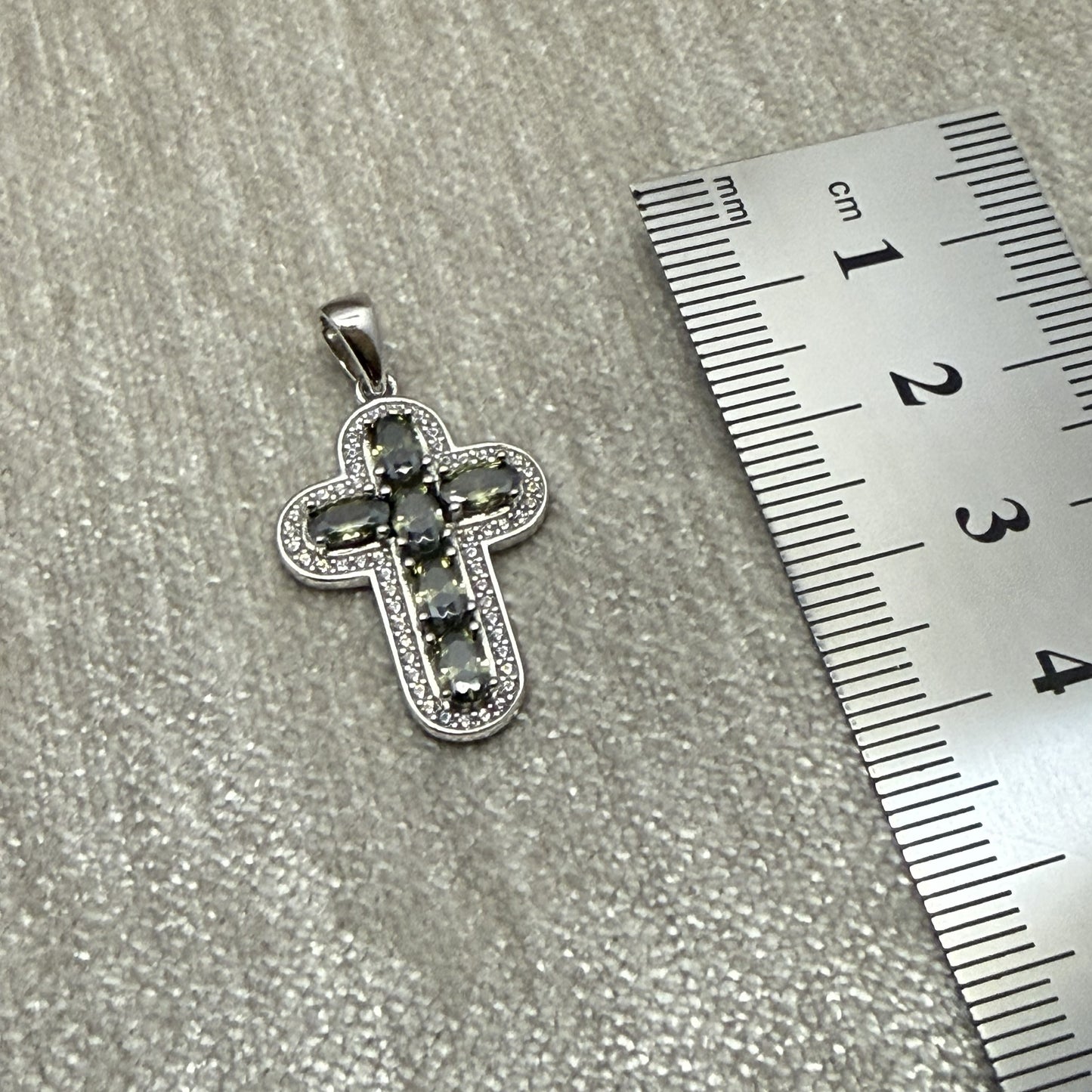Green Cubic Zirconia Cross Sterling Silver 925 Pendant