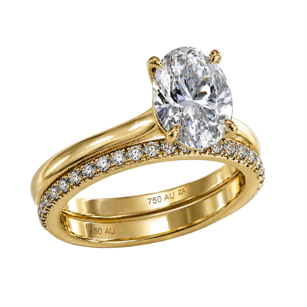 The Elsje-Oval Bridal Set