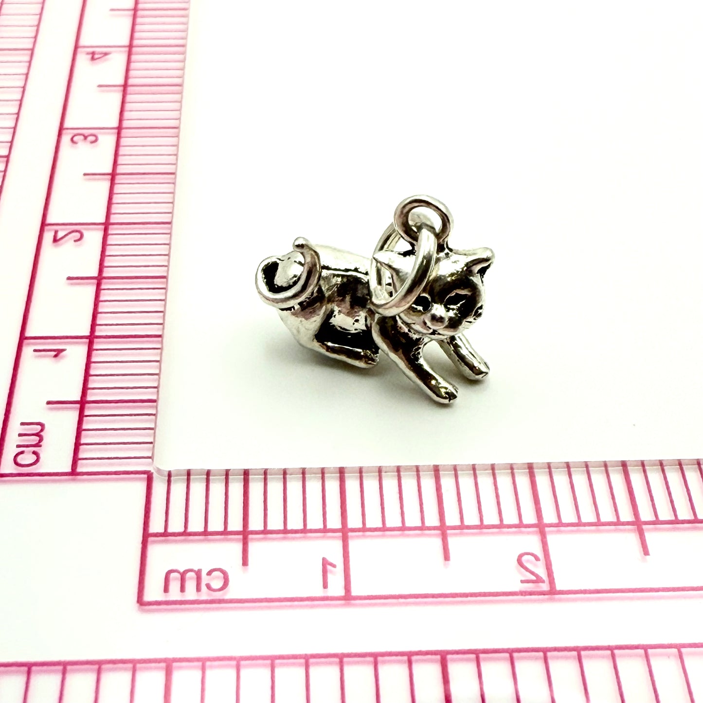 925 Sterling Silver Lying Cat Charm
