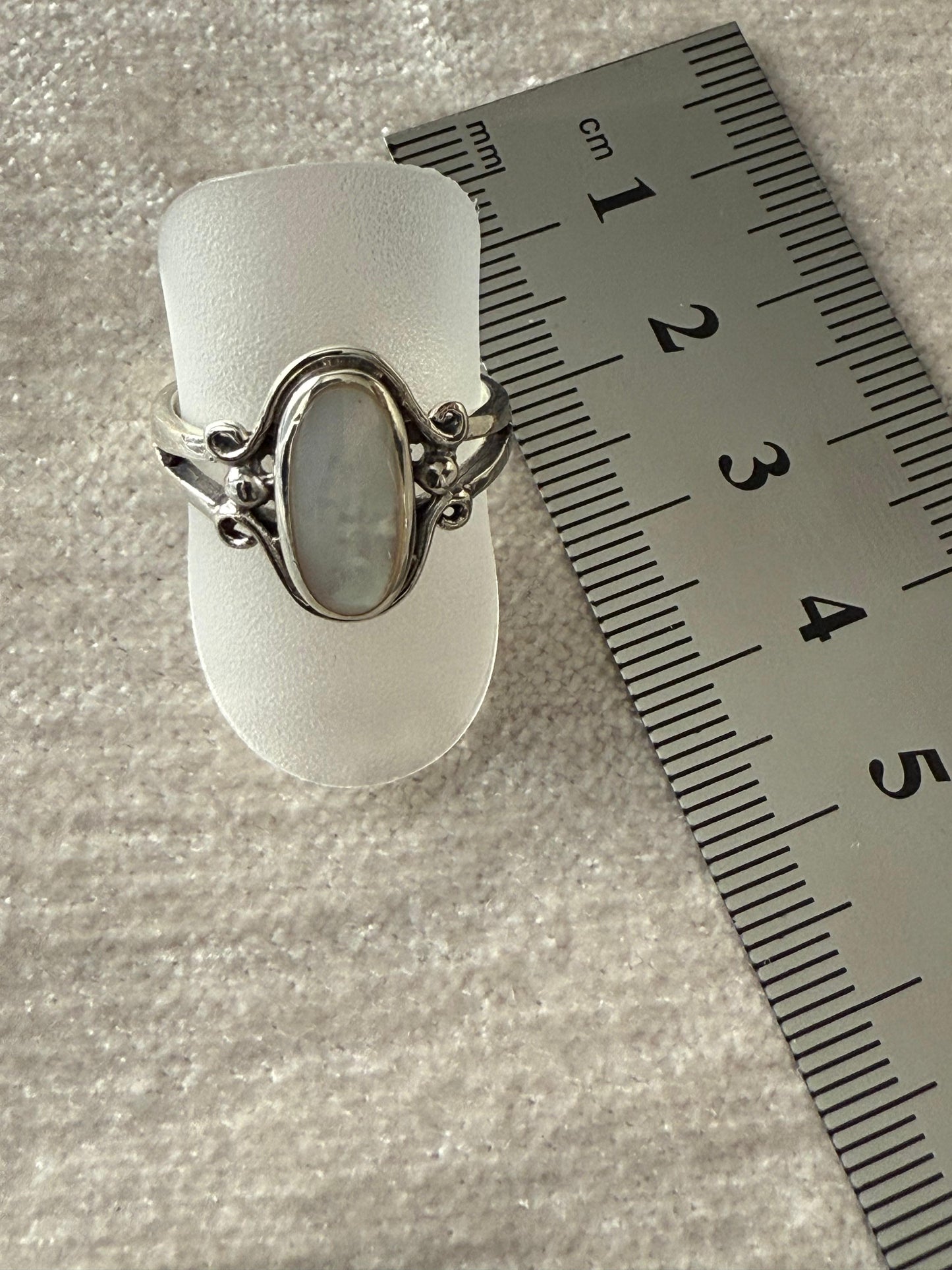 Vintage Mother of Pearl Ring Style Sterling Silver 925