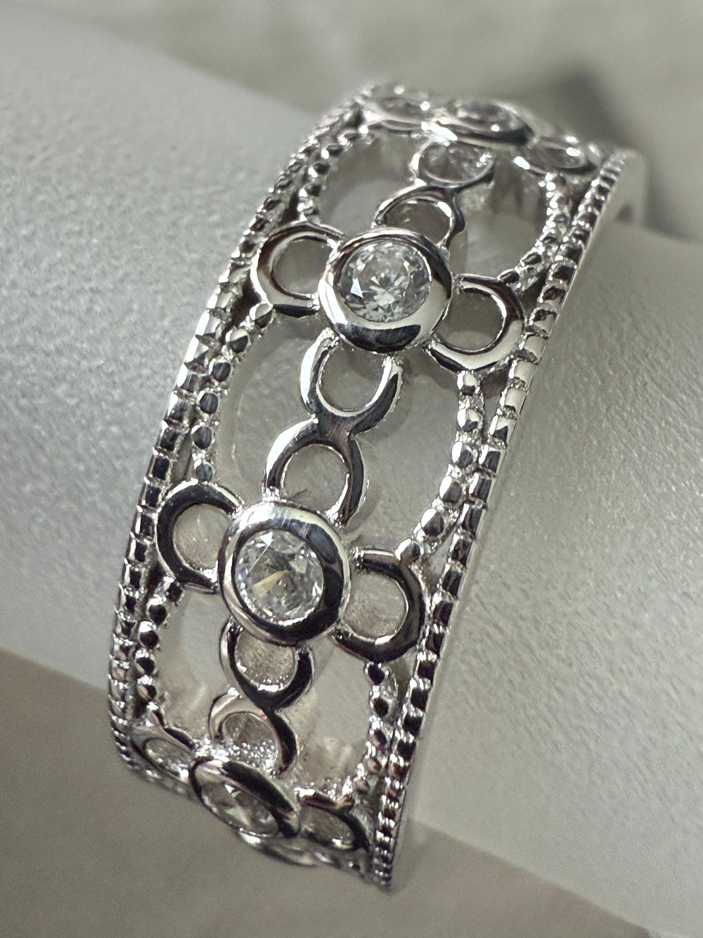 Clover Cubic Zirconia Ring Sterling Silver 925