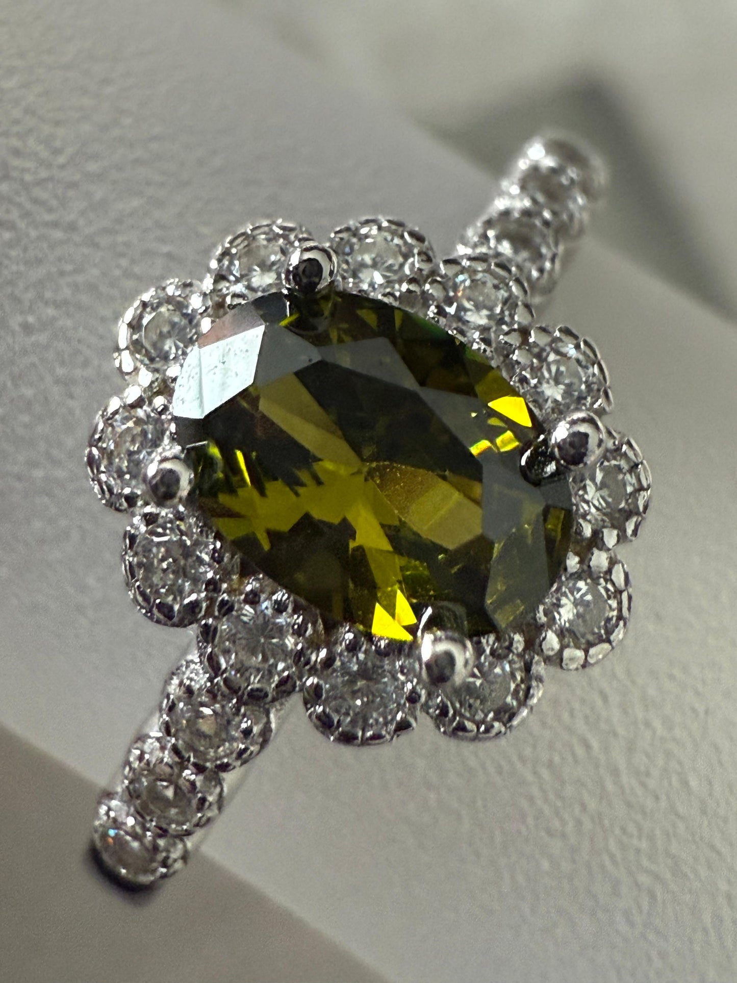 Deep Green Cubic Zirconia Ring Sterling Silver 925