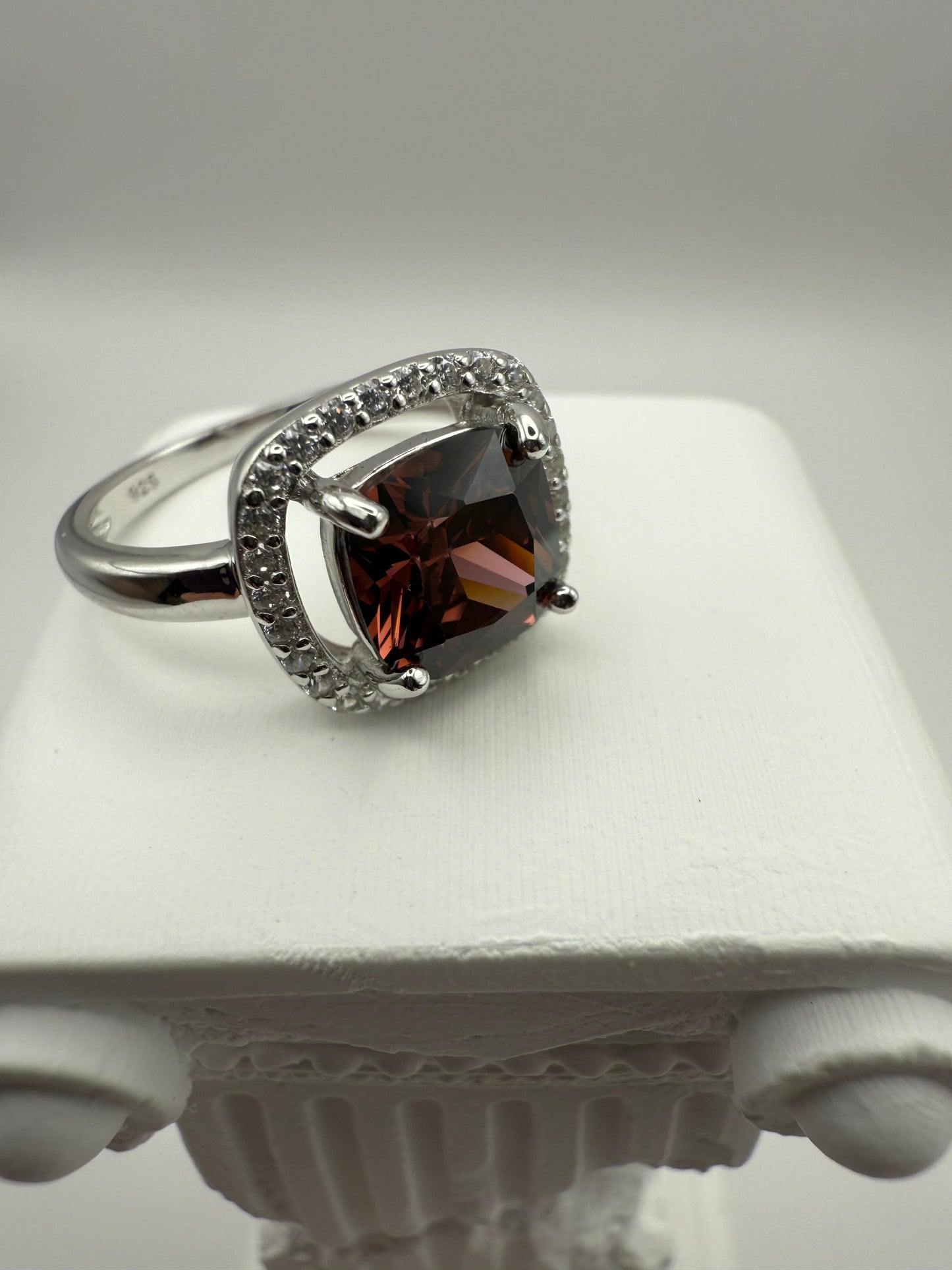 Plum Pink Cubic Zirconia Ring Sterling Silver 925