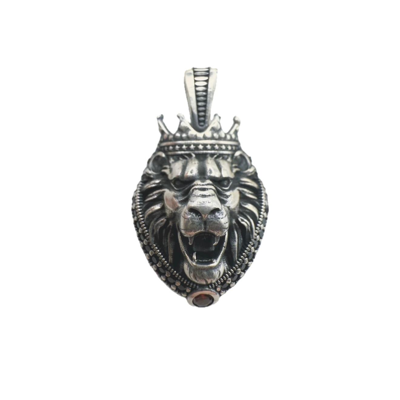 Lion Crown 5mm Pendant