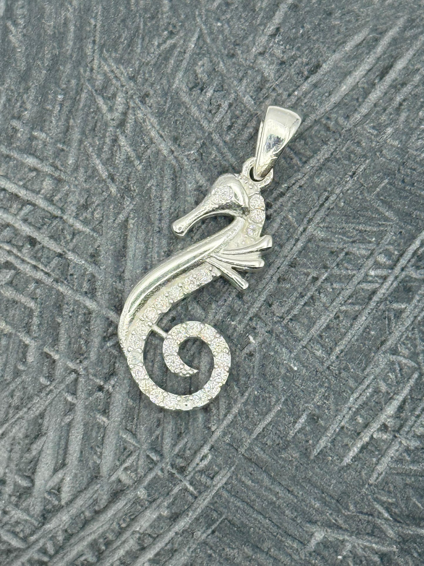 Seahorse C/Z Pendant