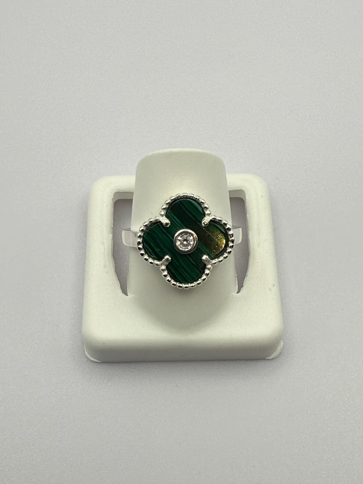 Agate Clover Ring with C/Z centre Sterling Silver 925