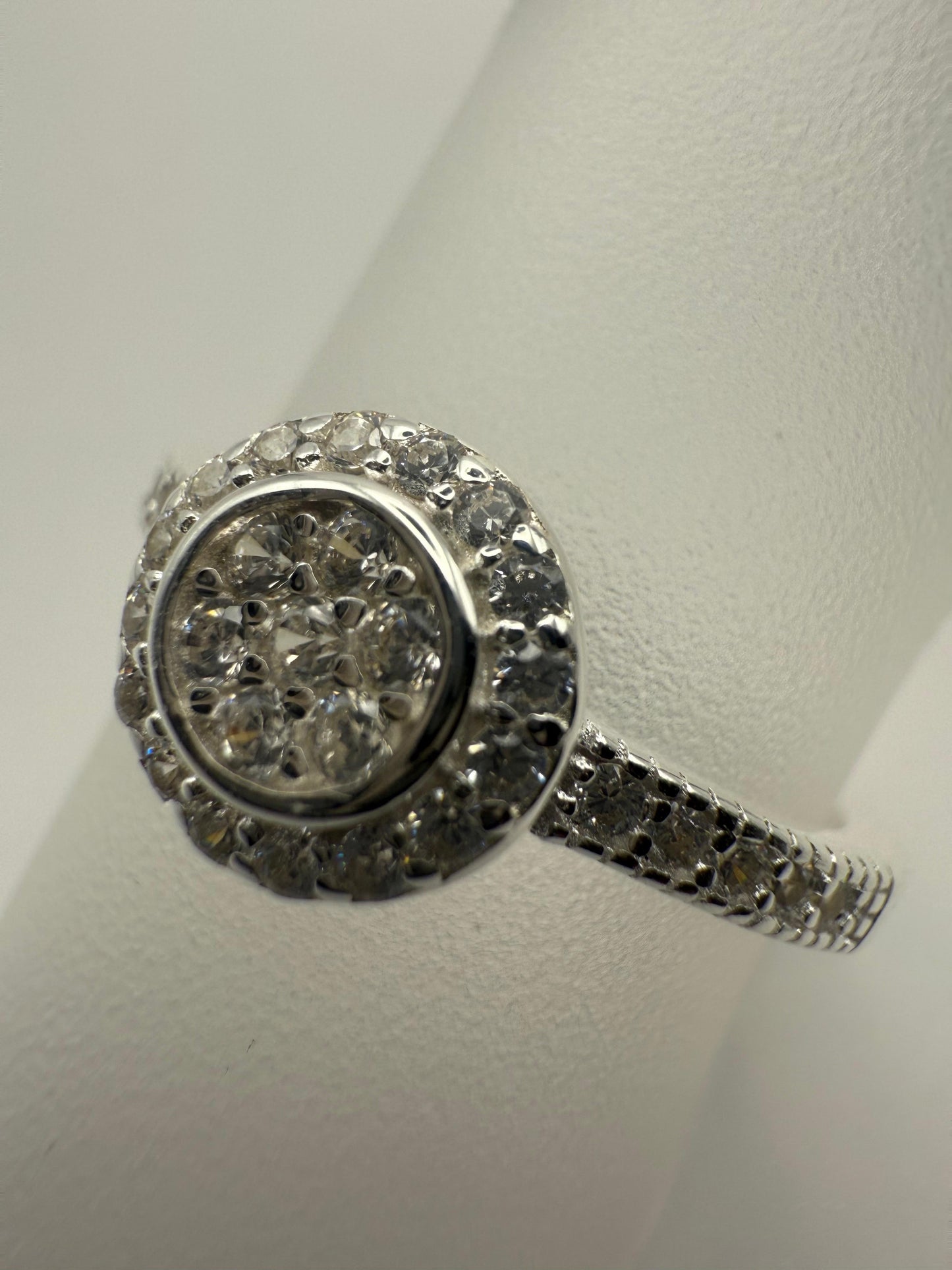 LDR Round C/Z Ring Sterling Silver 925