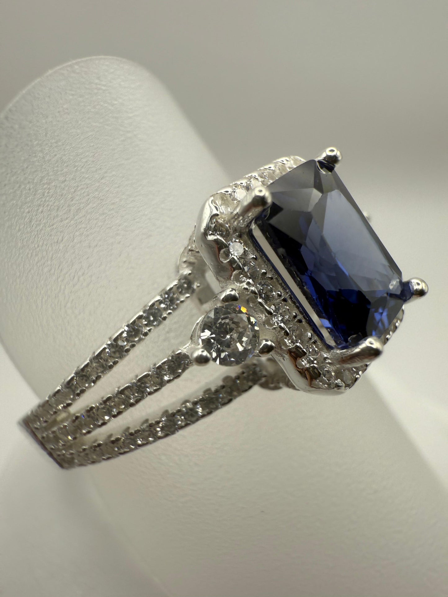 LDR C/Z Sapphire Ring Sterling Silver 925
