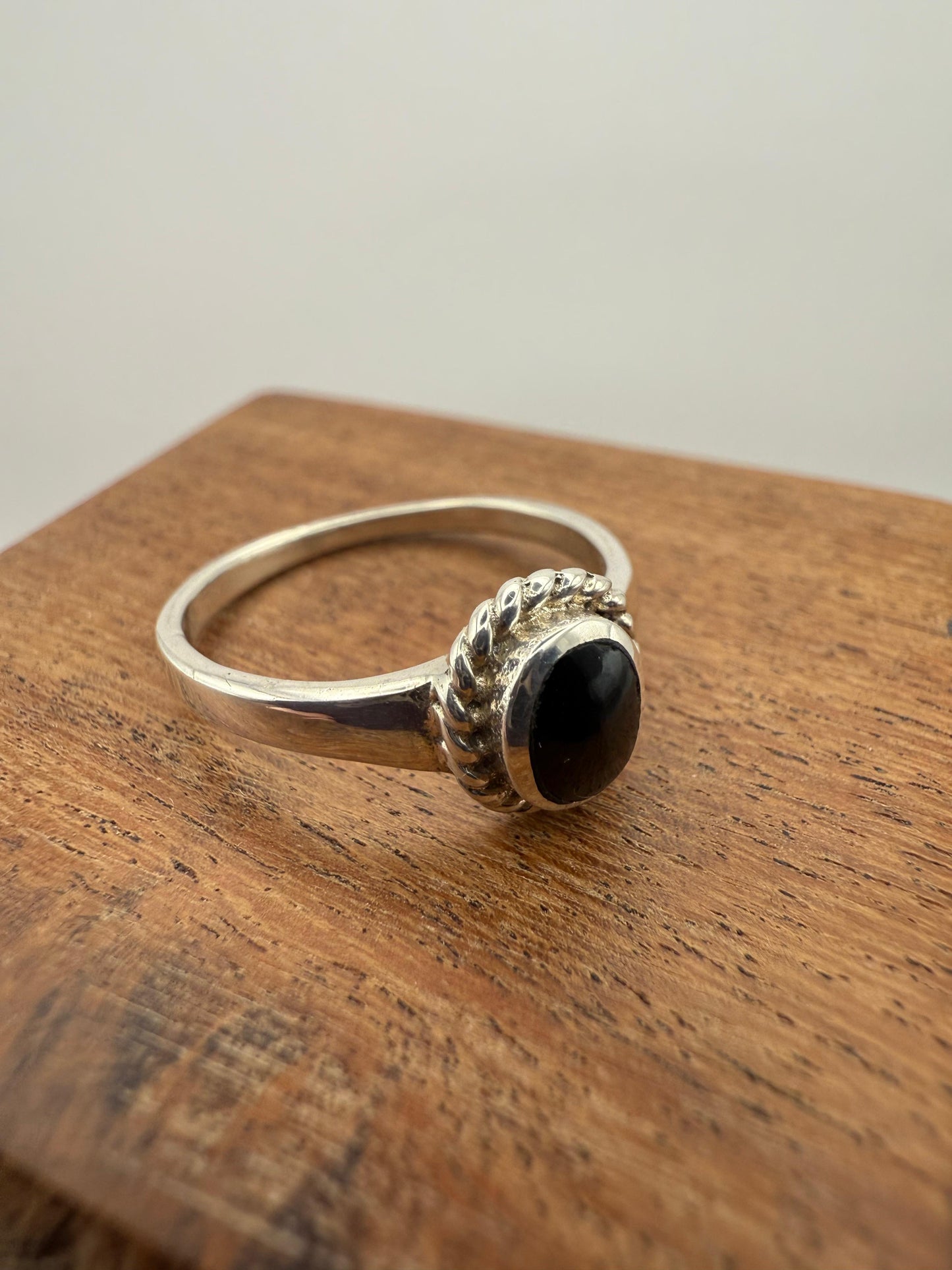 Feature Onyx ring Sterling Silver 925