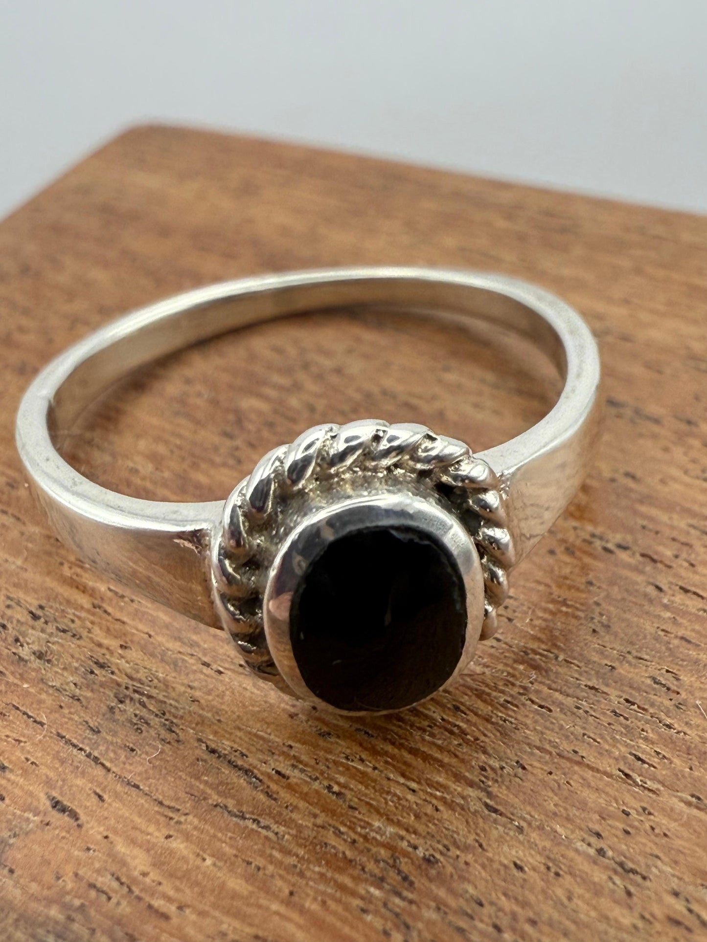 Feature Onyx ring Sterling Silver 925