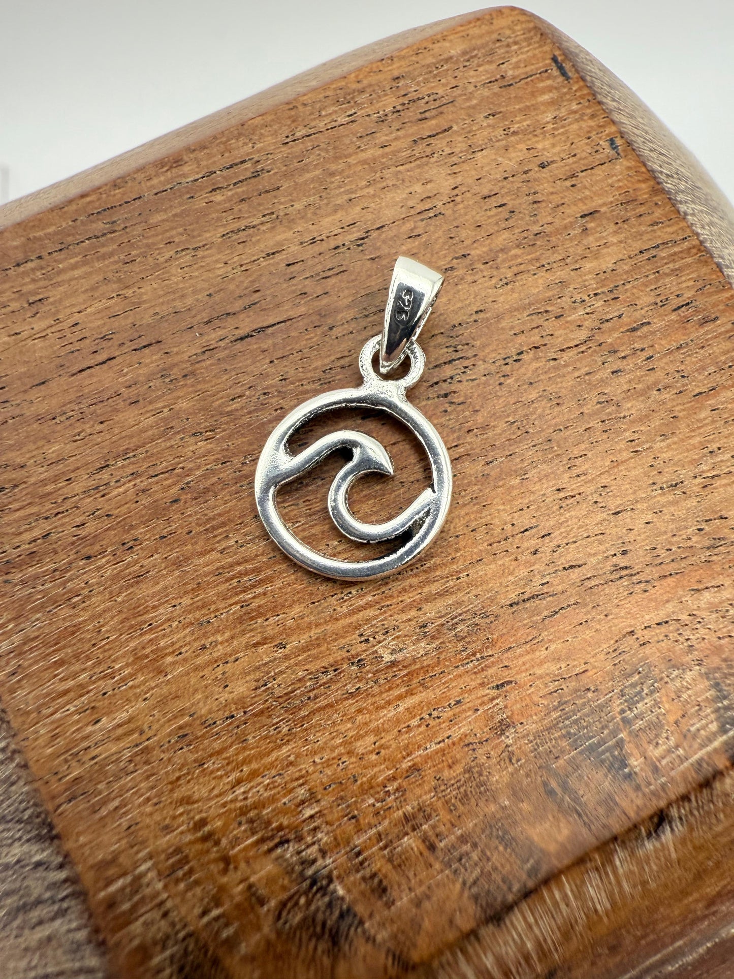Small Wave Pendant Sterling Silver 925
