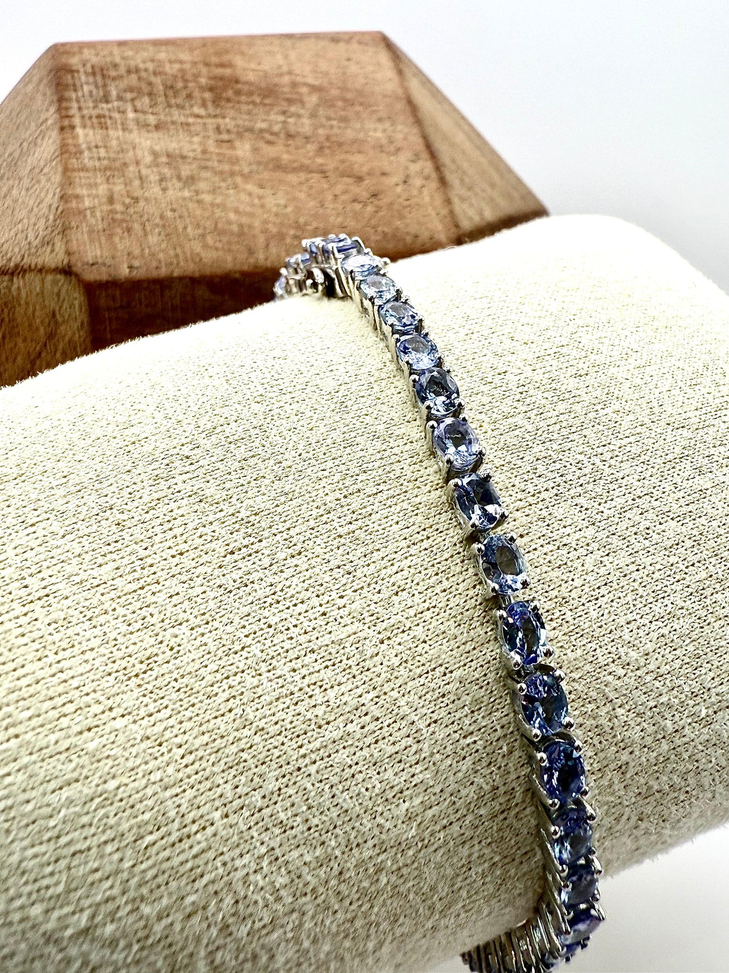 Tanzanite (A) Tennis Bracelet Sterling Silver 925