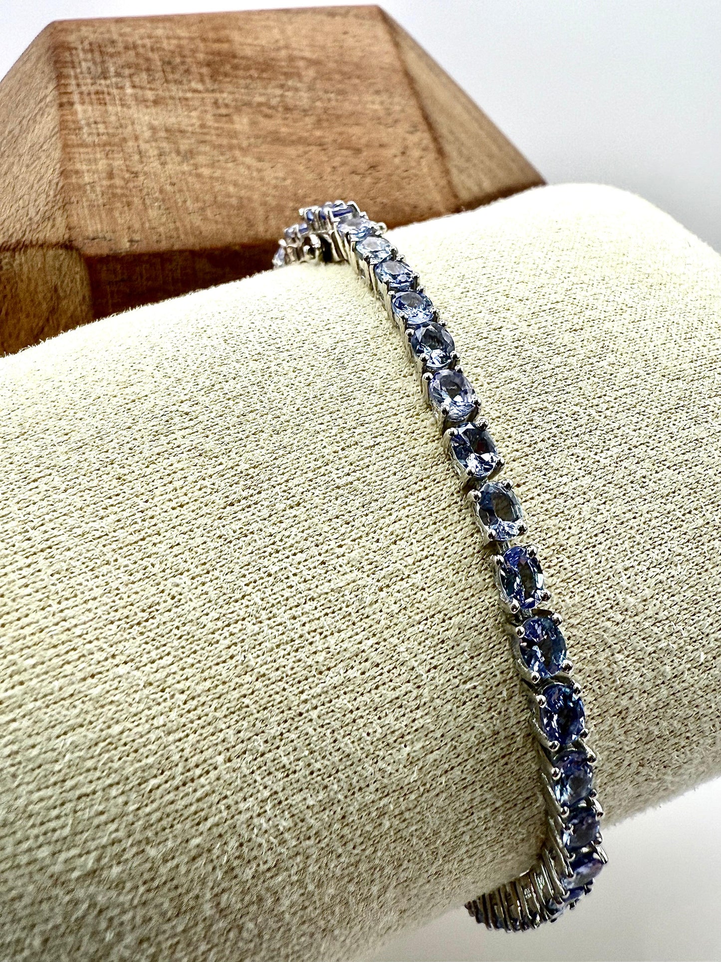 Tanzanite (A) Tennis Bracelet Sterling Silver 925