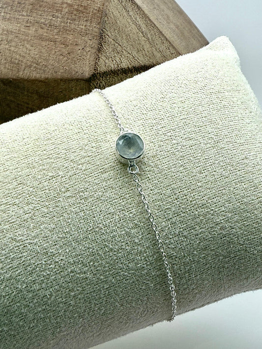 Moonstone (6mm) Bracelet Sterling Silver 925