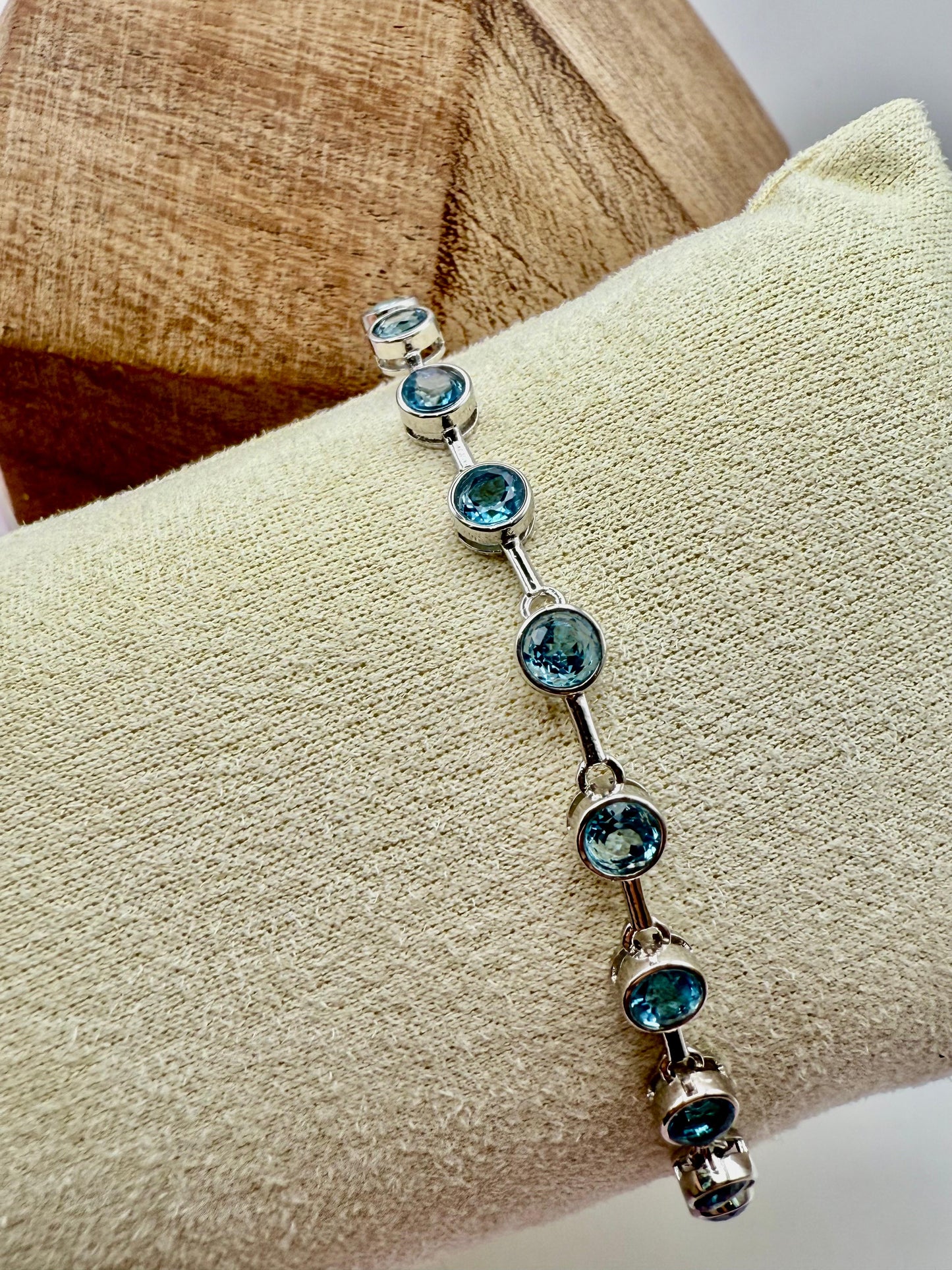 Sky Blue Topaz Bracelet Sterling Silver 925