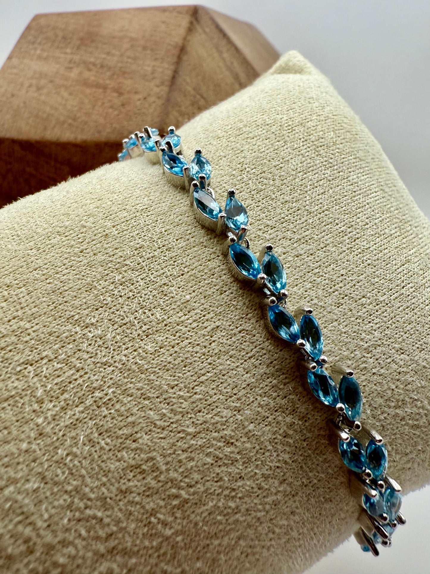 Marquise cut Topaz Bracelet Sterling Silver 925