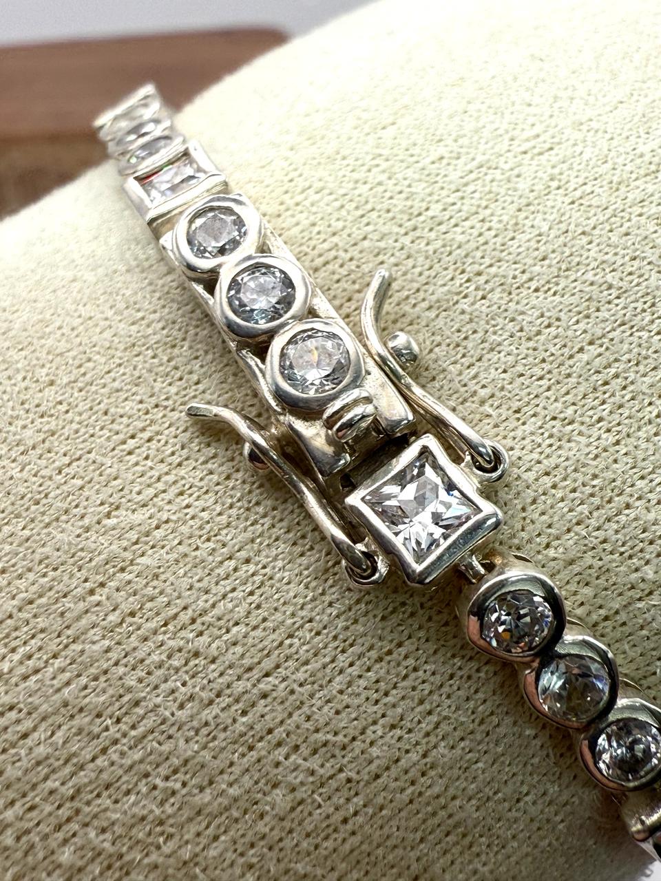 925 Sterling Silver Clear Round and Princess Cut Moissanite Tennis 18cm Bracelet