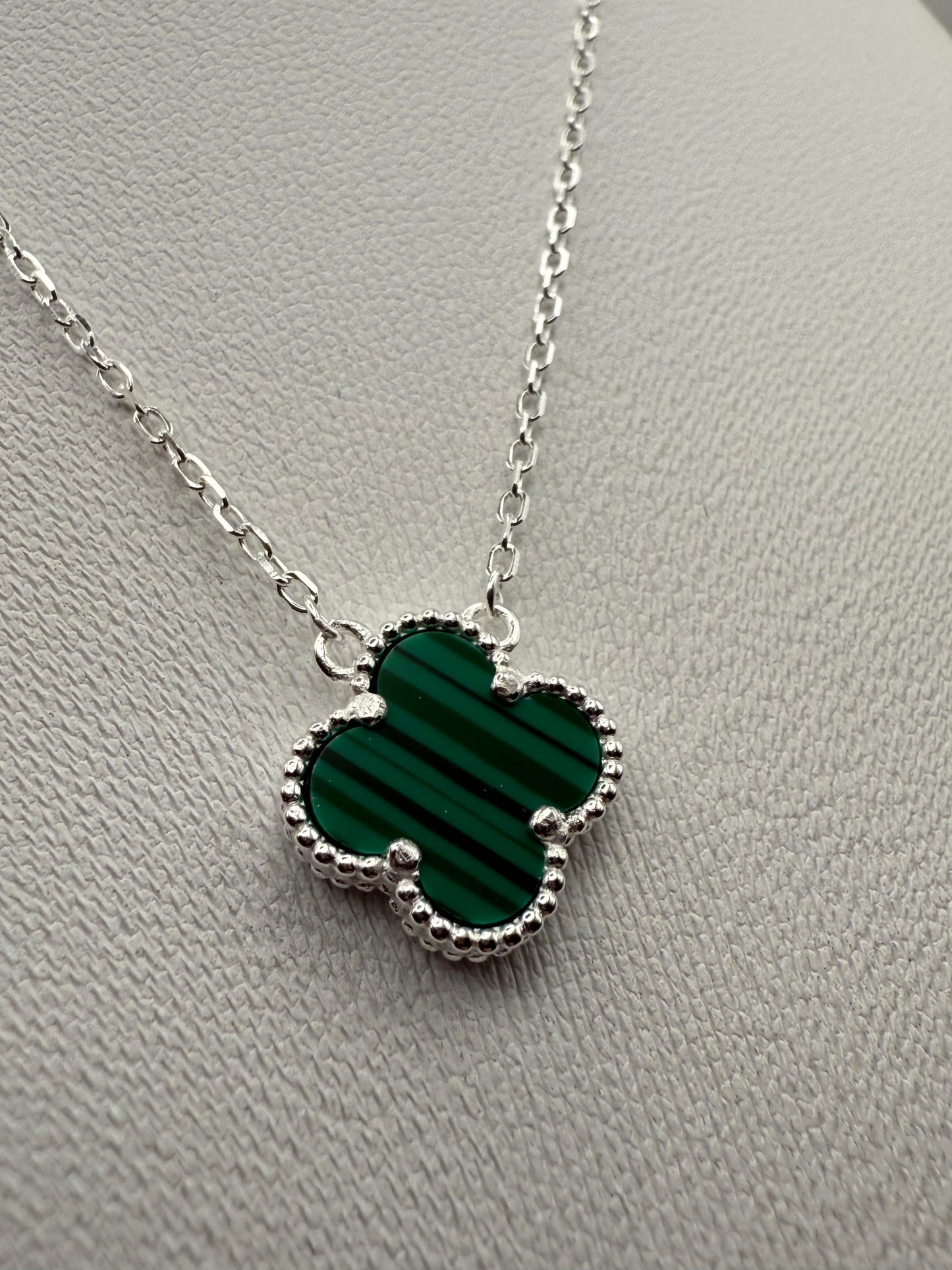 LX Agate Clover 45cm Chain