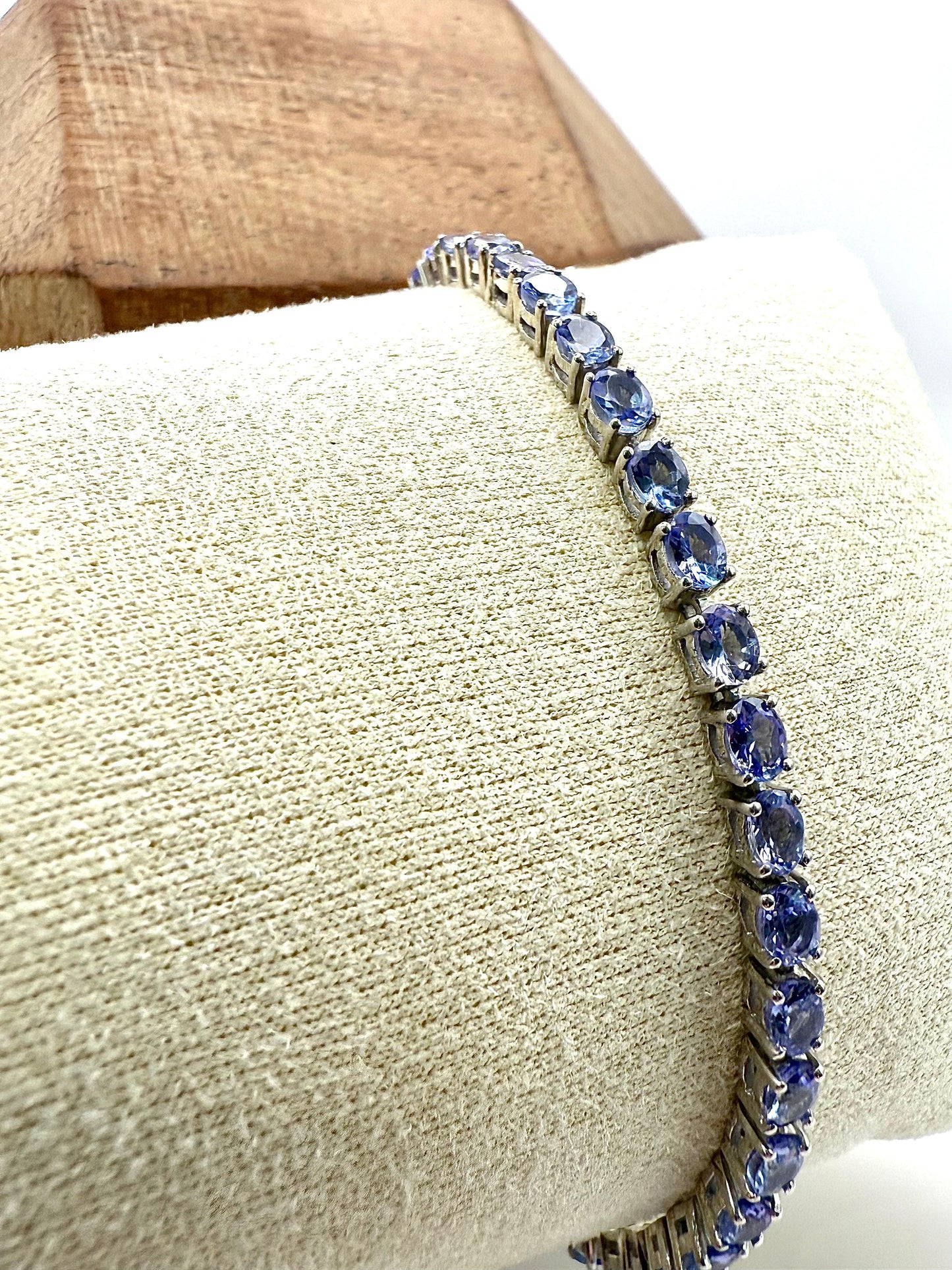 Tanzanite (AA+) Tennis Bracelet Sterling Silver 925