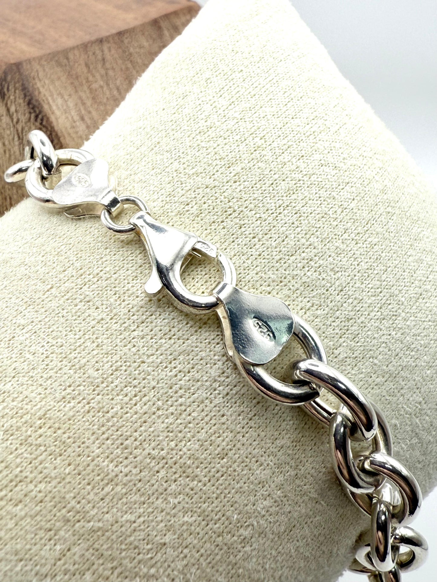 925 Sterling Silver 18.5cm. Medium Link Bracelet