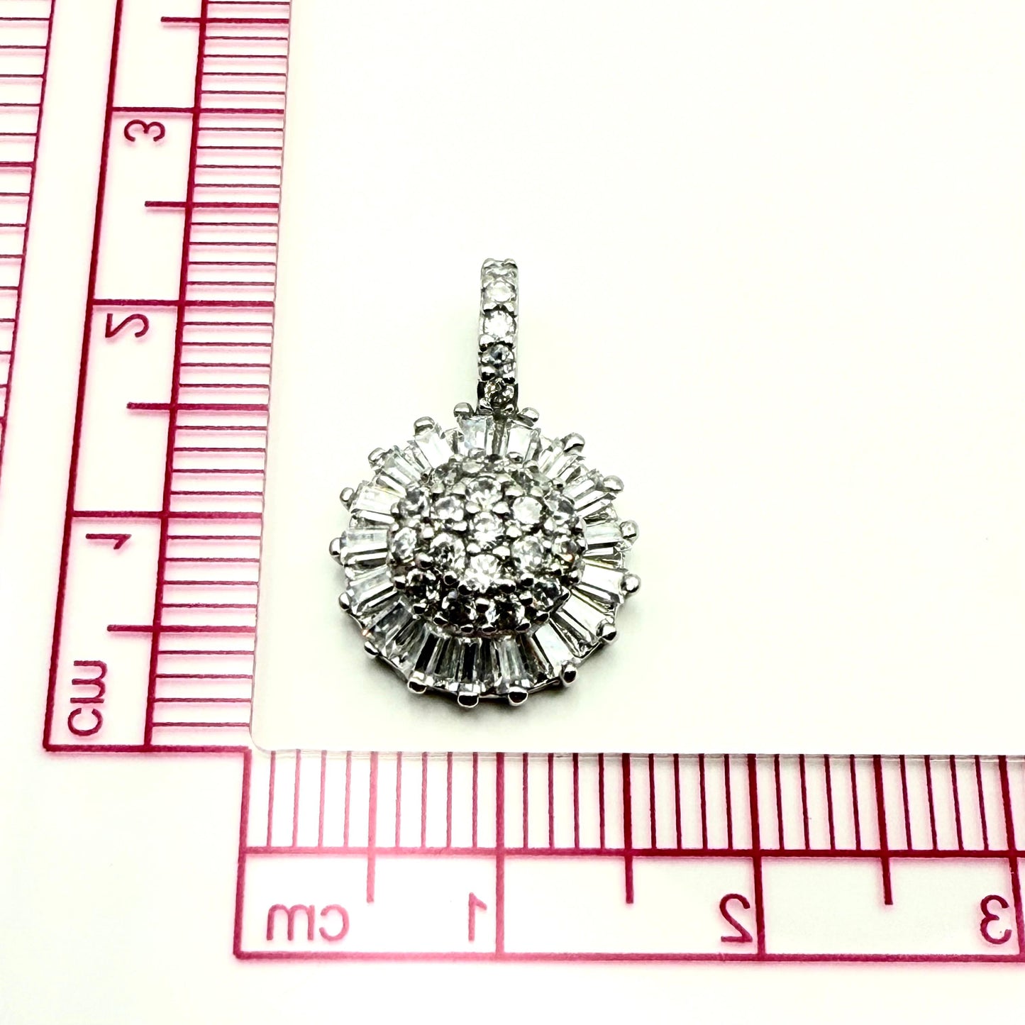 925 Sterling Silver Brilliant Cut full Spring Pendant