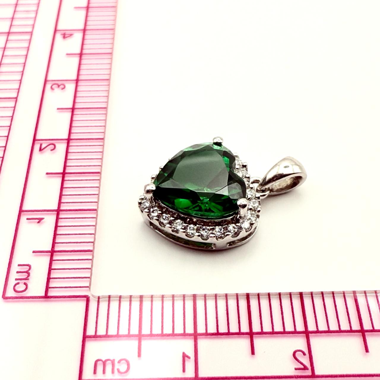 925 Sterling Silver Faceted Green Heart Pendant