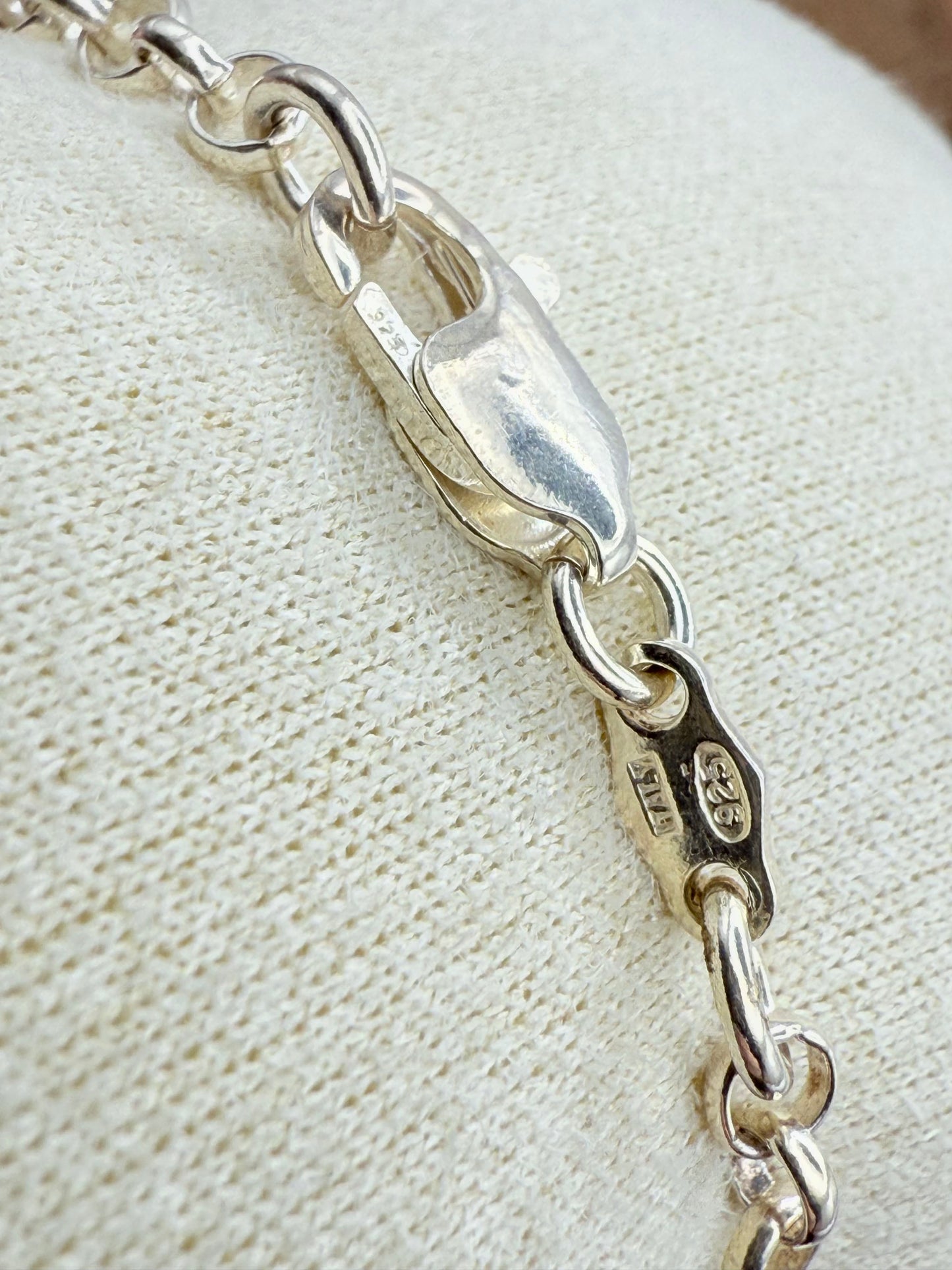 925 Sterling Silver Small Elephant 18.5cm Charm Bracelet