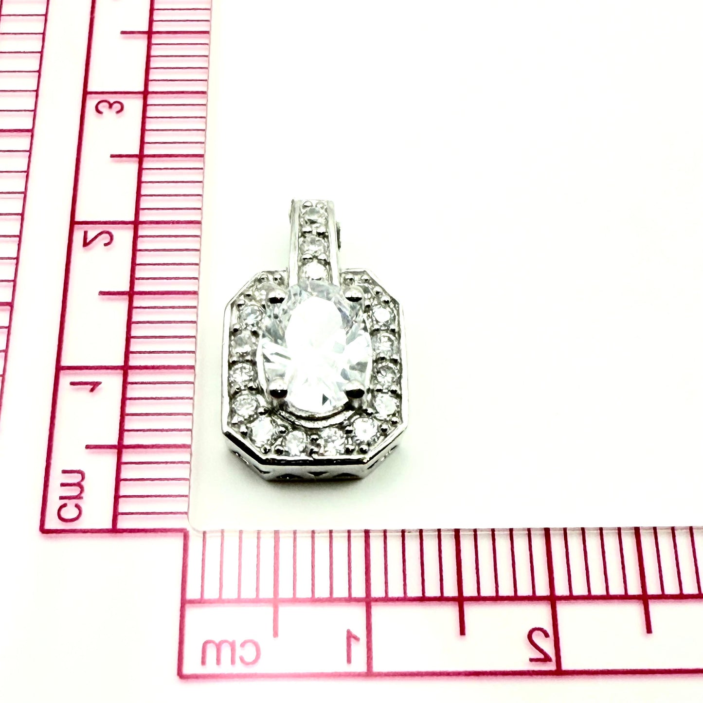 925 Sterling Silver Oval Clear C/Z Pendant