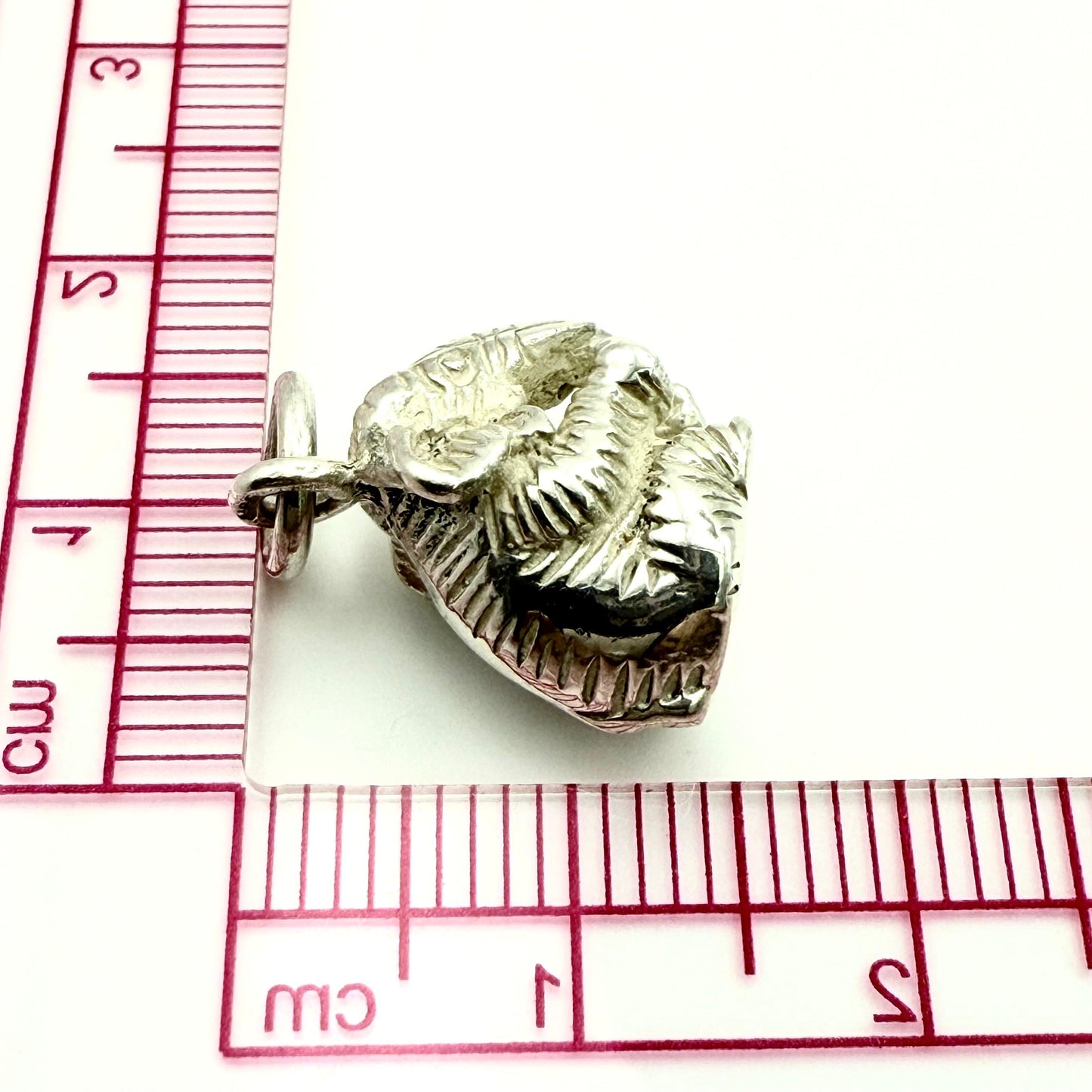 925 Sterling Silver Solid Handmade sitting elephant Charm/ Pendant