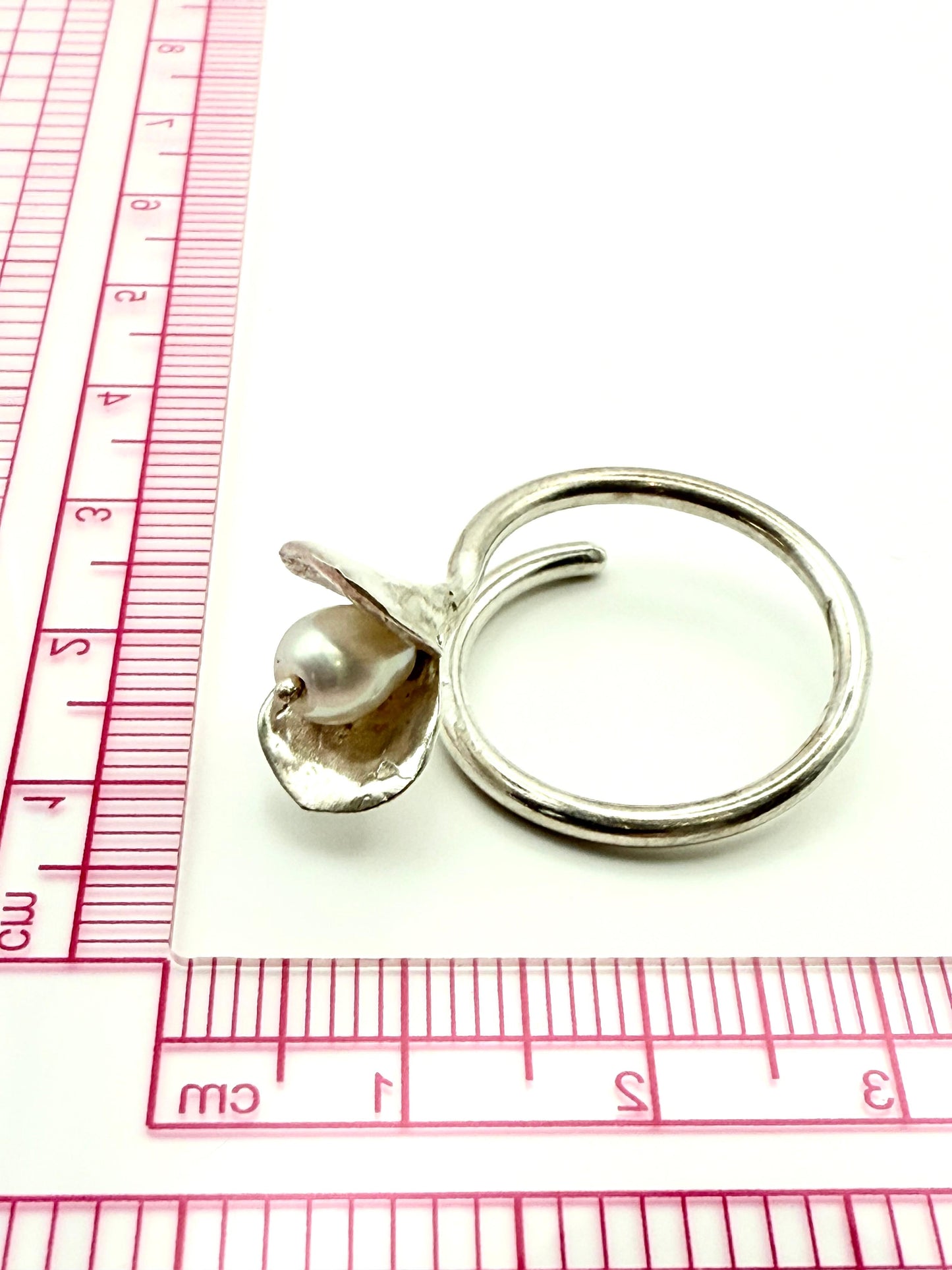 Adjustable Spekboom Ring with Fresh Water Pearl Stering Silver 925