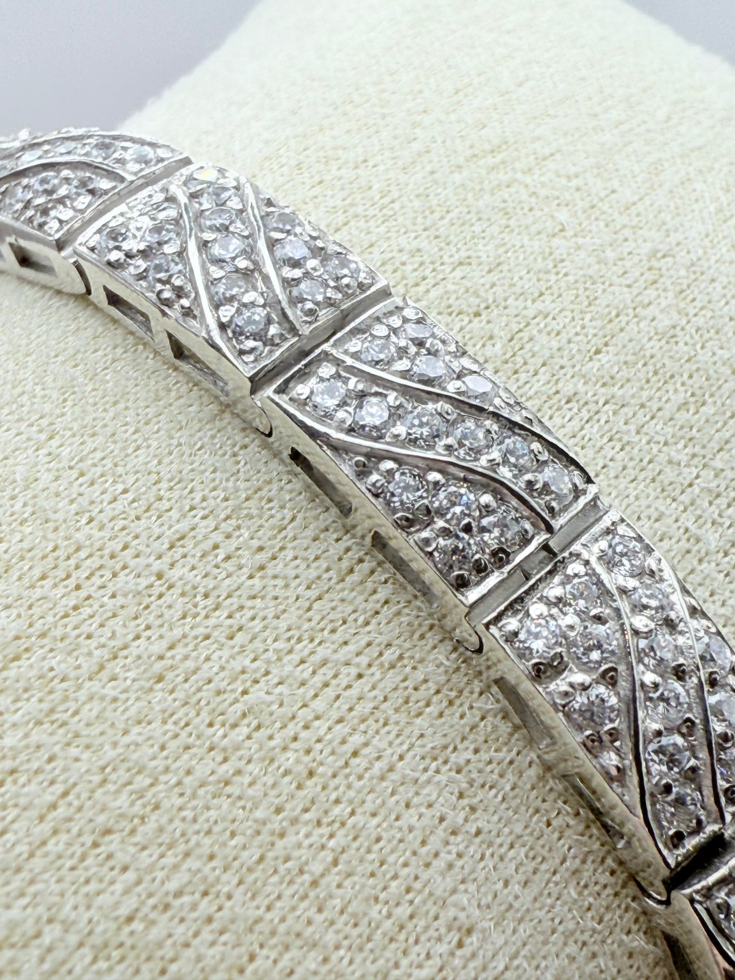 925 Sterling Silver Modern Art Deco 20cm Tennis Bracelet